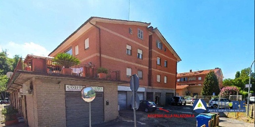 Foto Appartamento in Via Martiri di Via Fani, Capranica Centro di 110 m²