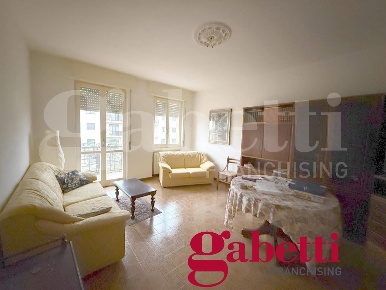 Foto Appartamento in Via EUROPA SNC, Merone Centro di 120 m² con 4 locali