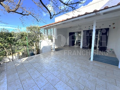 Foto Villa a schiera in Provinciale, Monopoli Macchia Al Monte di 105 m²