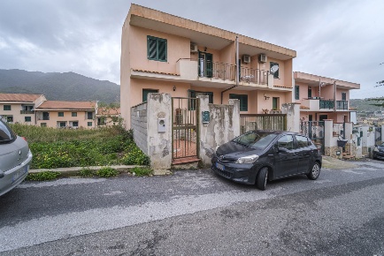 Foto Villa bifamiliare in Via dei Girasoli 8, Messina di 161 m² in vendita