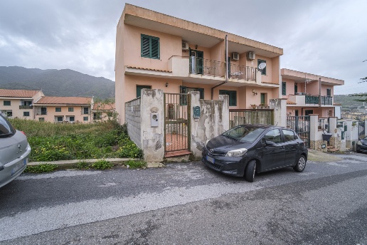 casa indipendente in vendita a Messina in zona San Filippo
