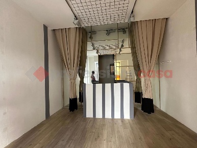 Foto Negozio a Arezzo Porta Crucifera di 29 m² con 1 locali in affitto