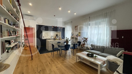 Foto Appartamento in Via PAPIGLIANO 3, Genova San Martino di 108 m²