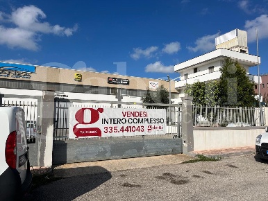 Foto Capannone industriale in Strada per Piccoli 3, Brindisi di 860 m²