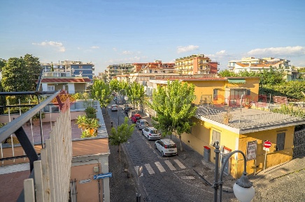 Foto Appartamento in Via Malta 9, Portici di 133 m² con 5 locali in vendita