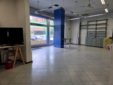 Foto Negozio in viale Ercole Marelli 19, Sesto San Giovanni Centro