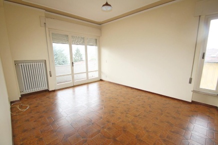 Foto Appartamento a Lucca Sant'Anna di 100 m² con 5 locali in affitto