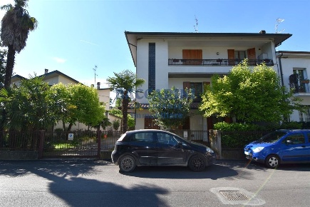 Foto Appartamento in VIA COVA, Faenza di 145 m² con 5 locali in vendita