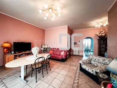 Foto Appartamento in via Verbano, Cesano Maderno di 120 m² con 4 locali