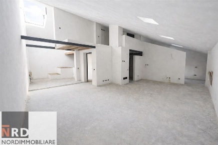 Foto Appartamento in via Chiassi, Mantova Centro di 80 m² con 2 locali