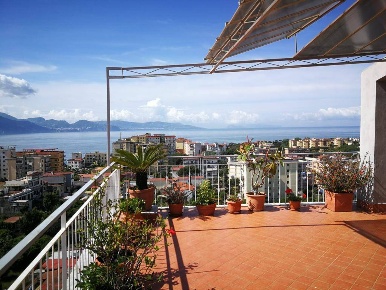 Foto Appartamento in CORSO UMBERTO I, Torre Annunziata Tribunali di 130 m²