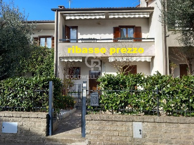 Foto Case semi ndipendenti in Via Vico Squarano 22, Viterbo di 215 m²