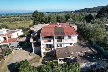 Foto Appartamento in Località Montincello snc, Vieste Montincello di 480 m²