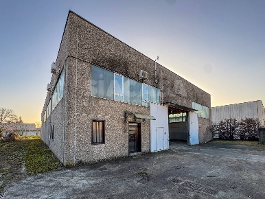 Foto Capannone industriale a Vimercate Semicentro di 1230 m² in affitto