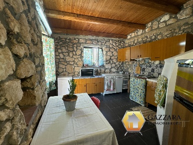 Foto Rustico in contrada Tradituso snc, Noto di 75 m² con 3 locali
