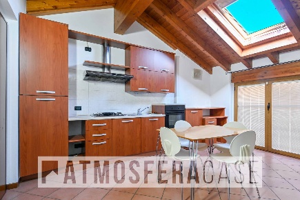 Foto Appartamento in via Leonardo Da Vinci 16, Comun Nuovo di 65 m²