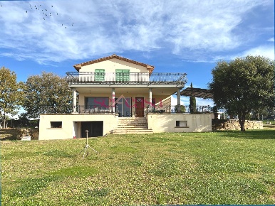 Foto Villa unifamiliare a Campagnatico Arcille di 250 m² con 5 locali