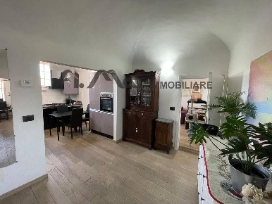 Foto Appartamento in via Pia, Savona di 84 m² con 4 locali in vendita