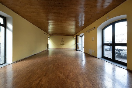 Foto Locale commerciale in Via del lavoro, Vetralla Centro di 120 m²