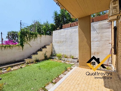 Foto Appartamento in via vampolieri, Aci Castello Vambolieri di 40 m²