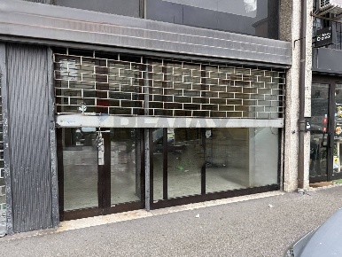 Foto Negozio in Via De Gasperi 20, Treviso Stazione di 180 m² in vendita
