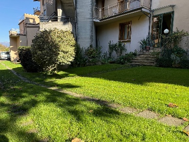 Foto Appartamento in Vicolo delle Murelle, Spoleto Centro Storico di 90 m²