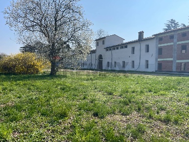 Foto Rustico a Romano d'Ezzelino Bortignoni di 1100 m² con 25 locali