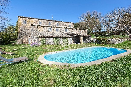 Foto Villa unifamiliare in Località Monterado, Bagnoregio Centro di 500 m²