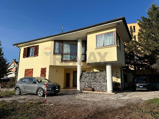 appartamento in vendita a L'Aquila in zona San Sisto