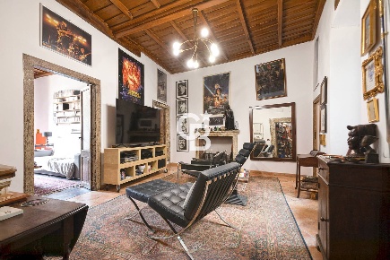 Foto Appartamento in Via Aurelio Saffi, Viterbo di 135 m² con 5 locali