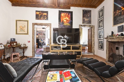 Foto Appartamento in Via Aurelio Saffi, Viterbo di 135 m² con 5 locali