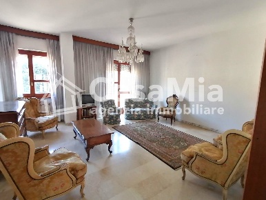 Foto Appartamento in via Montenevoso 17, Legnano Piscina, Parco Castello