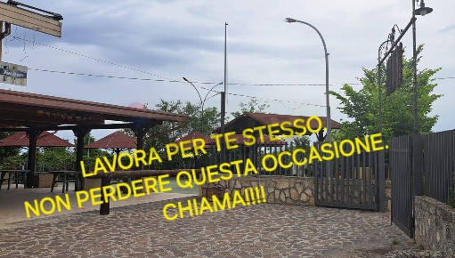 Foto Attività commerciale a Rapino di 200 m² con 4 locali in vendita