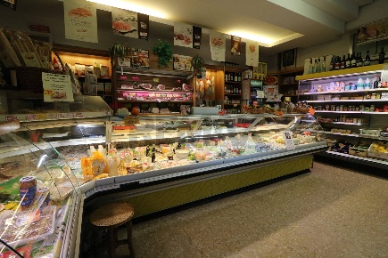 Foto Attività commerciale a Rimini Torre Pedrera di 136 m² con 3 locali