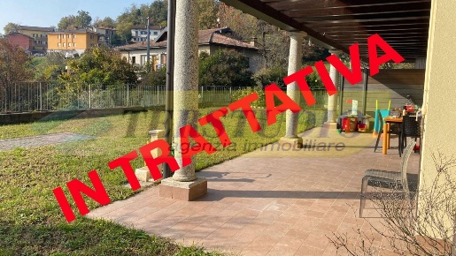 Foto Appartamento in Via Centralino 11, Mapello di 82 m² con 3 locali