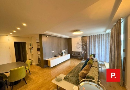 Foto Appartamento in Via Commaia 4, Caserta Lincoln di 130 m² con 5 locali