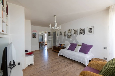 Foto Appartamento in Largo Salvador Allende 10, Jesi di 98 m² con 7 locali