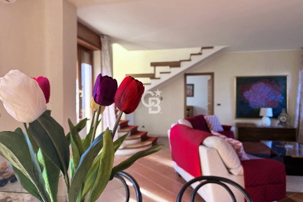 Foto Appartamento a Bolsena di 246 m² con 6 locali in vendita