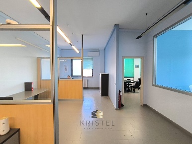 Foto Ufficio in VIA ATERNO 20, San Giovanni Teatino Val Pescara di 226 m²