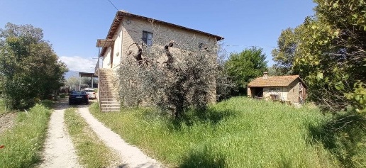 Foto Casa indipendente in Via San Michele, Spinetoli di 320 m² in vendita