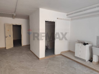 Foto Posti auto in Via Saverio Lioce 76, Bari Poggiofranco di 250 m²