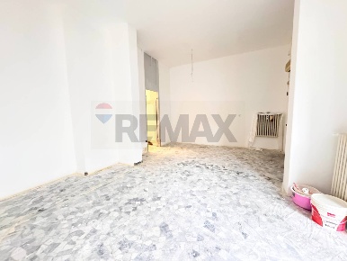 Foto Locale commerciale in Piazza Carlo Alberto Dalla Chiesa 78, Parma