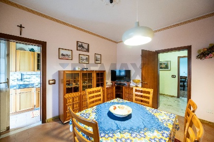 Foto Appartamento in VIA GIANNETTO BONGIOVANNI 12, Dosolo Centro di 135 m²