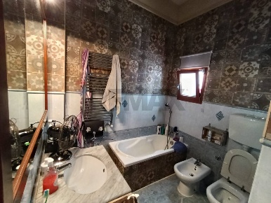 Foto Appartamento in Via Duca Di Genova 72, Taranto Borgo di 80 m²