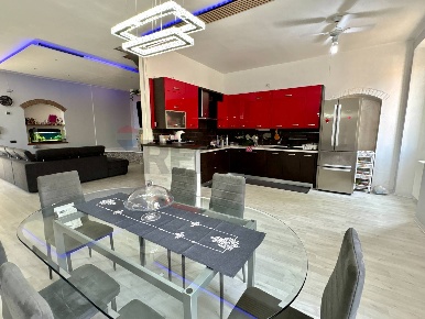 Foto Appartamento a Calcinato Centro di 194 m² con 4 locali in vendita
