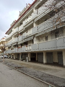 Foto Appartamento in Via Marche 5, Martinsicuro Centro di 95 m² in vendita