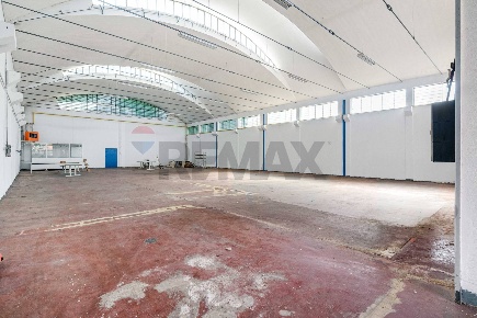 Foto Capannone industriale in VIA OBERDAN 3, Malnate San Salvatore