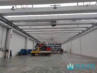 Foto Capannone industriale in Via Strada Statale Superiore 11, Isso