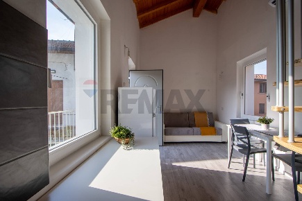 Foto Appartamento in Via Della Torre 19, Besana in Brianza Centro di 59 m²