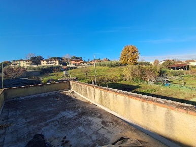 Foto Villa unifamiliare a Capannoli Centro di 120 m² con 4 locali